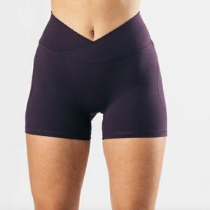 Like-new Alphalete Surface Power Short in Amethyst